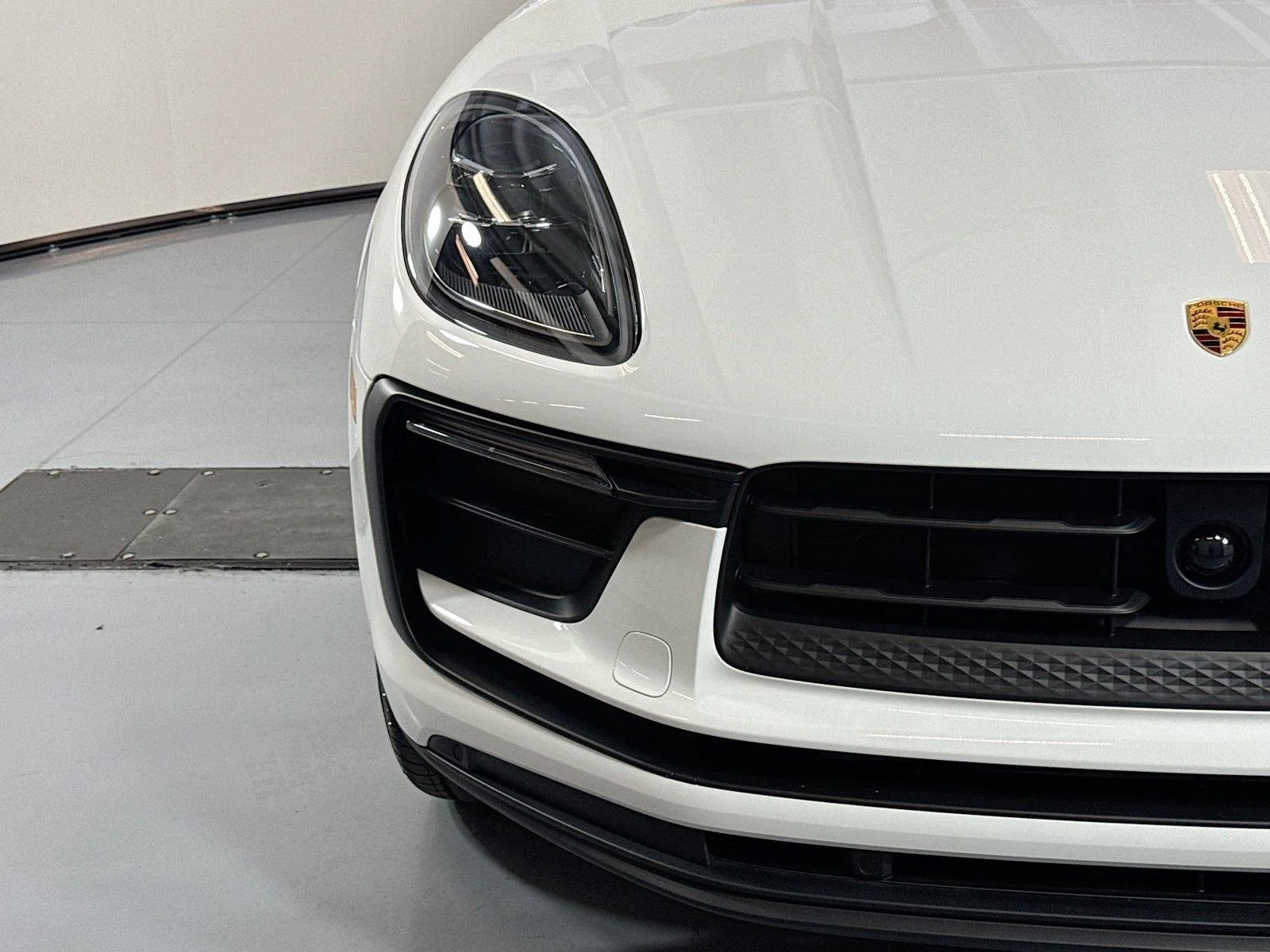 New 2026 White Porsche  image 27