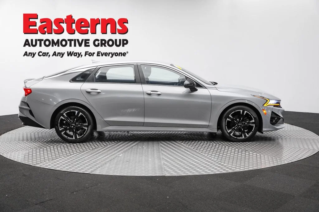 Used 2022 Gray Kia GT-Line image 4