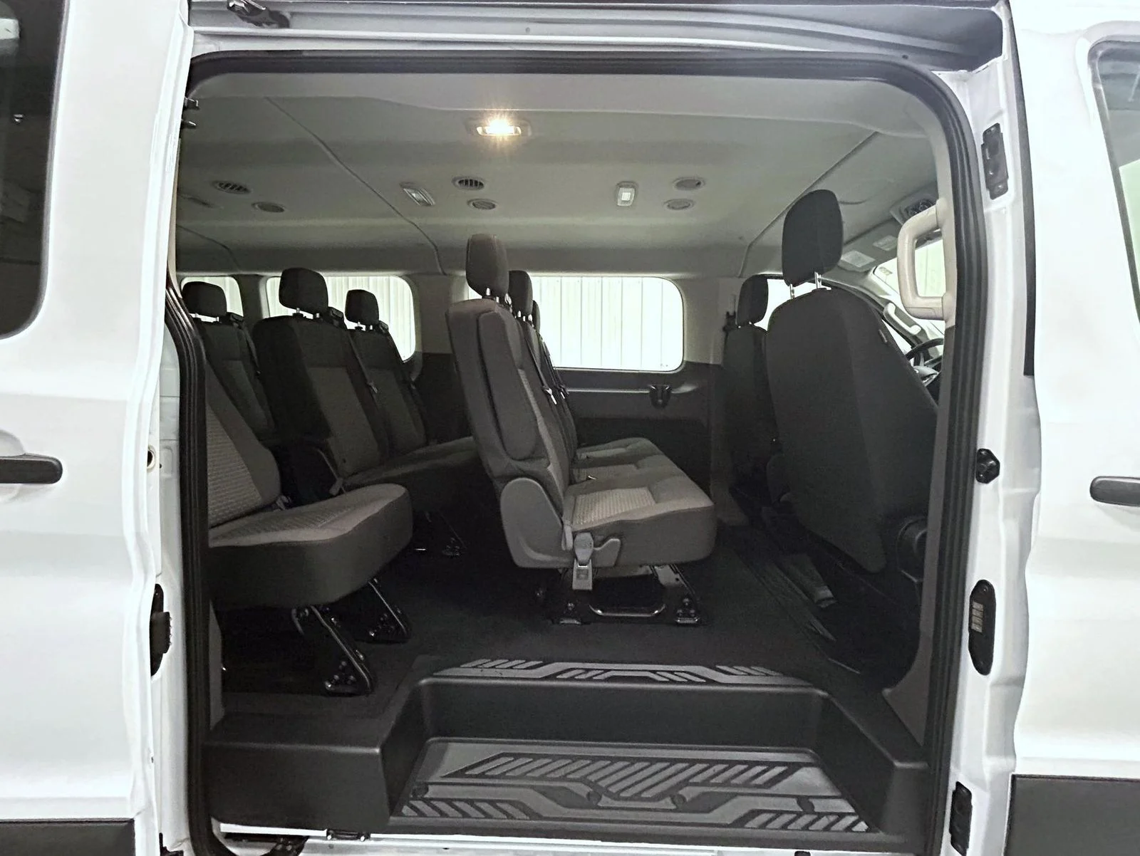 Used 2025 White Ford XLT image 17