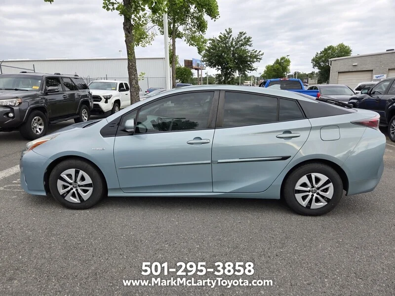 Used 2016 Pearl TOYOTA THREE image 8