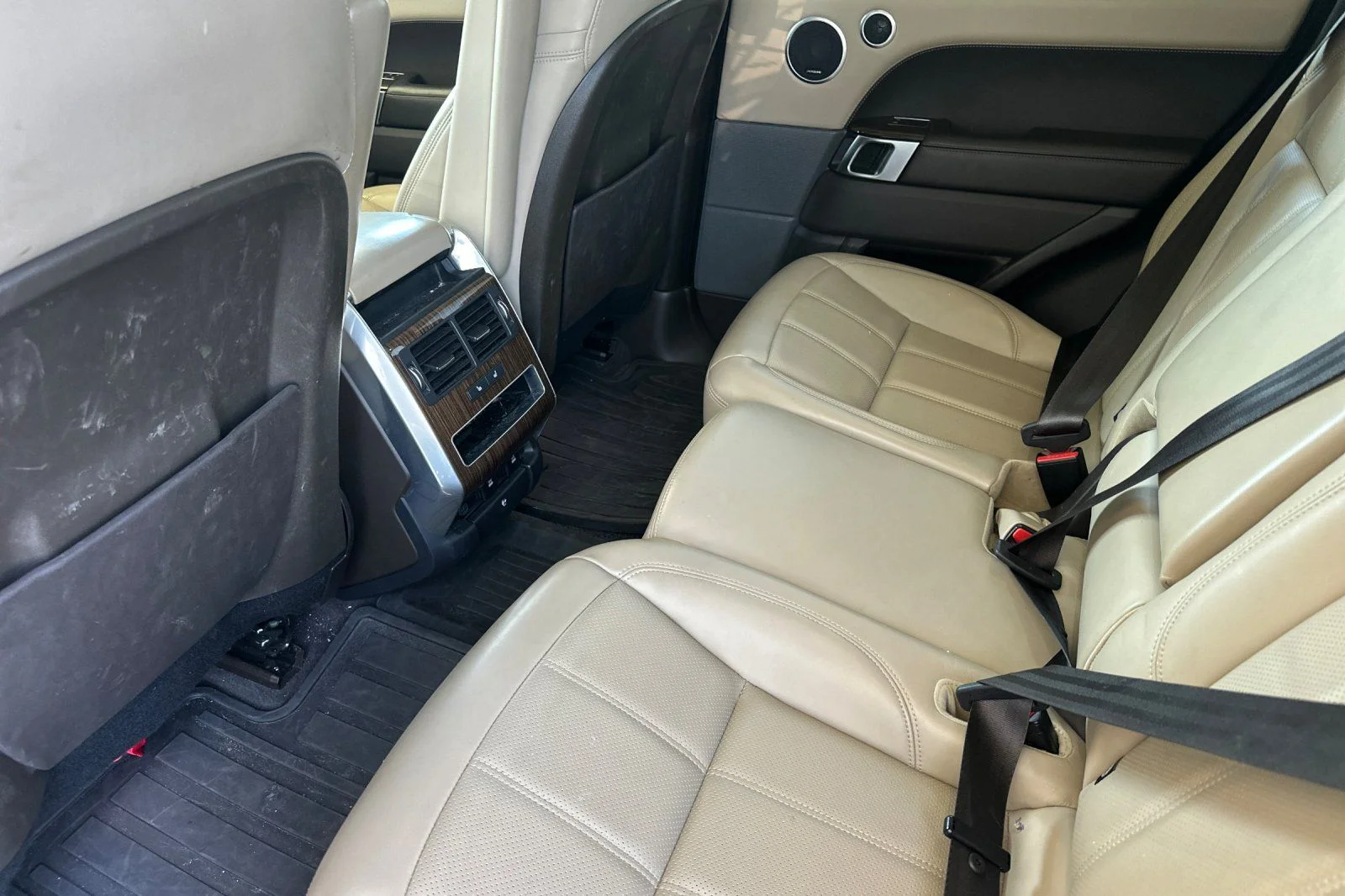 Used 2019  Land Rover Supercharged image 14