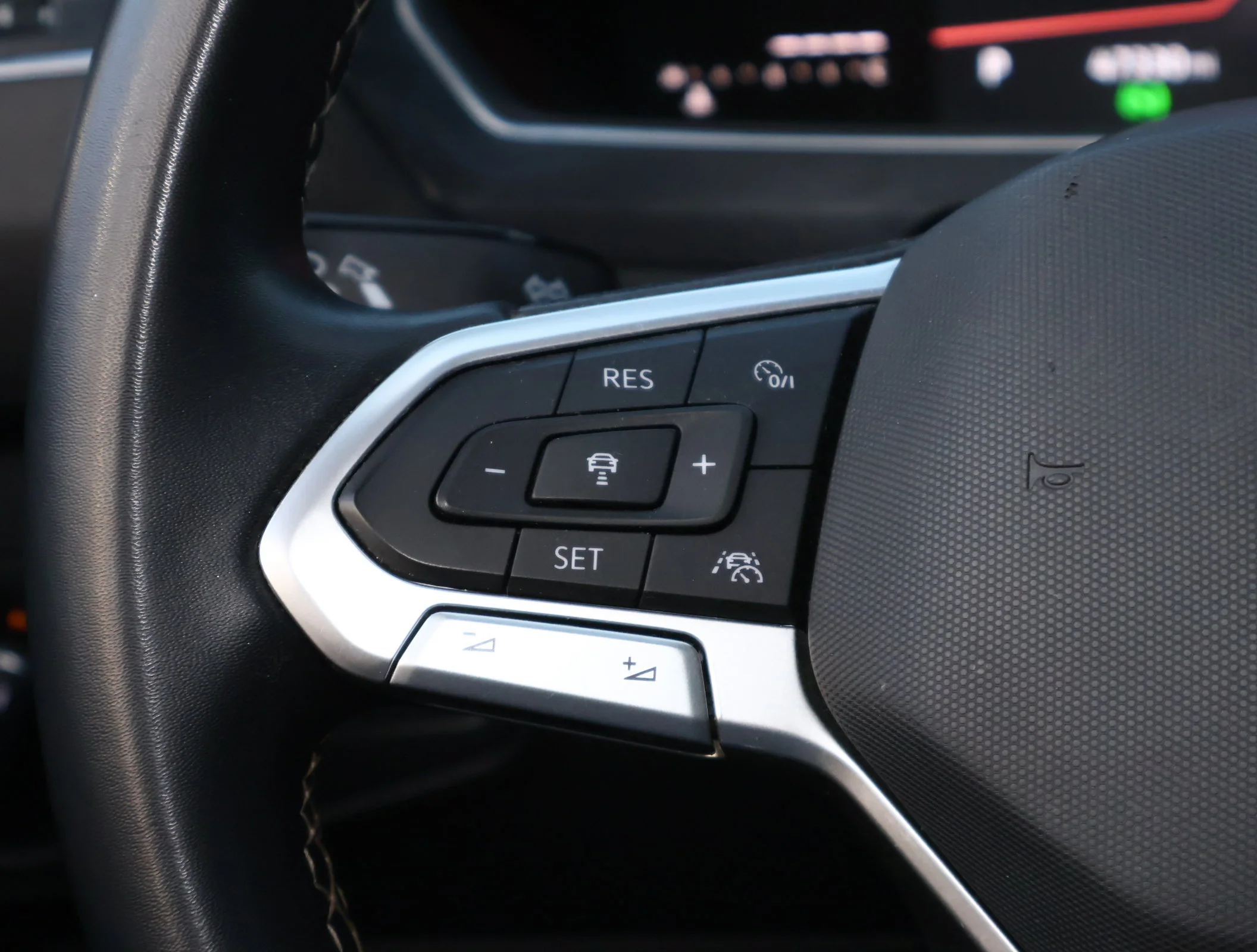Used 2023 Gray Volkswagen SE R-Line Black image 13