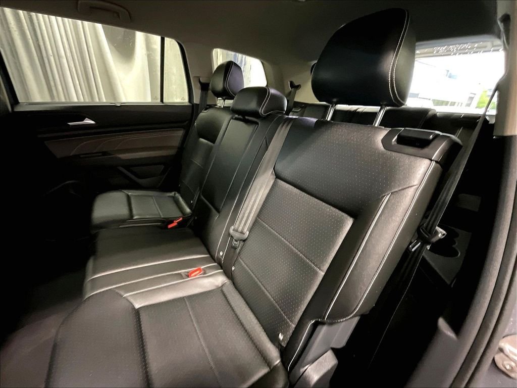 Used 2023 Gray Volkswagen 2.0T SE w/Technology image 15