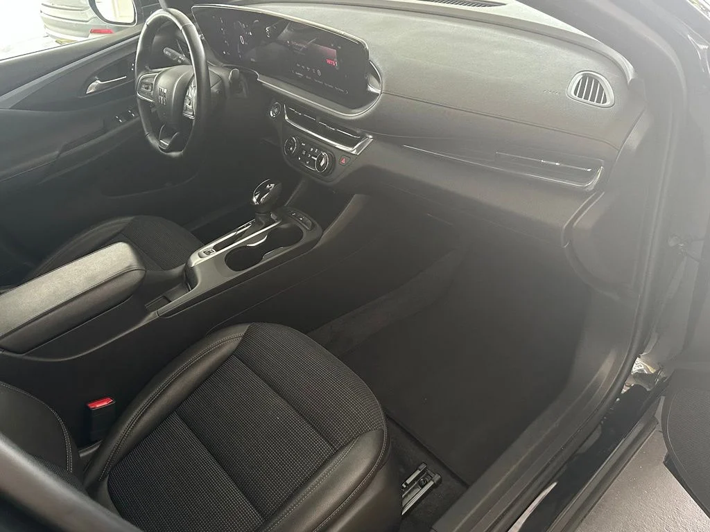 Used 2025 Black Buick Preferred image 37
