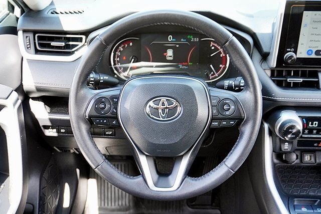 Used 2024 Beige Toyota XLE Premium image 19