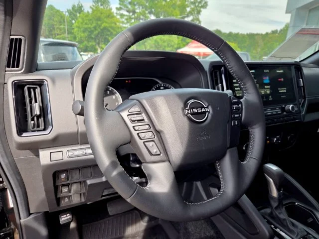 2026 Nissan Frontier SV - Photo 9