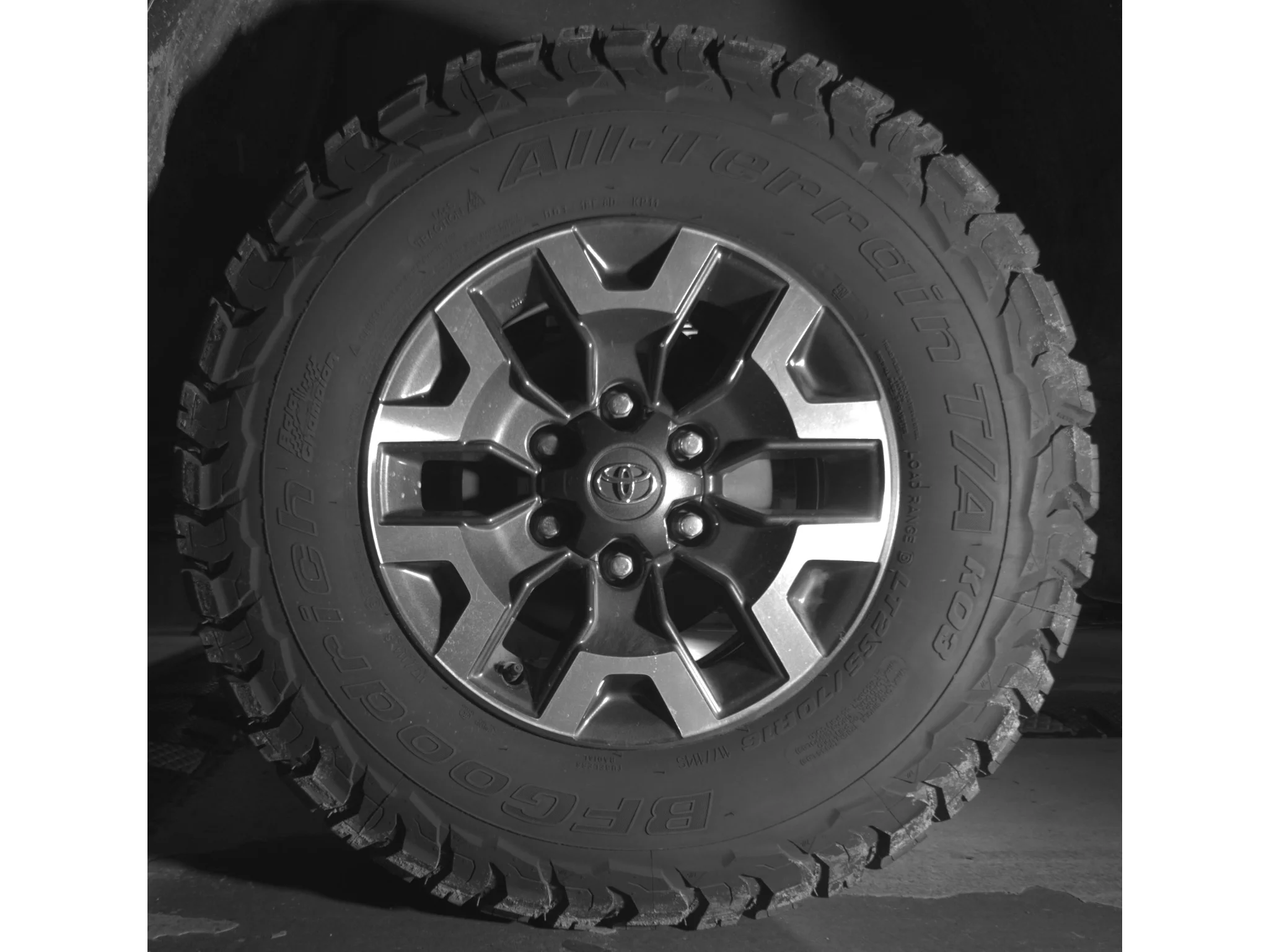 Used 2022 white Toyota TRD Off Road image 11