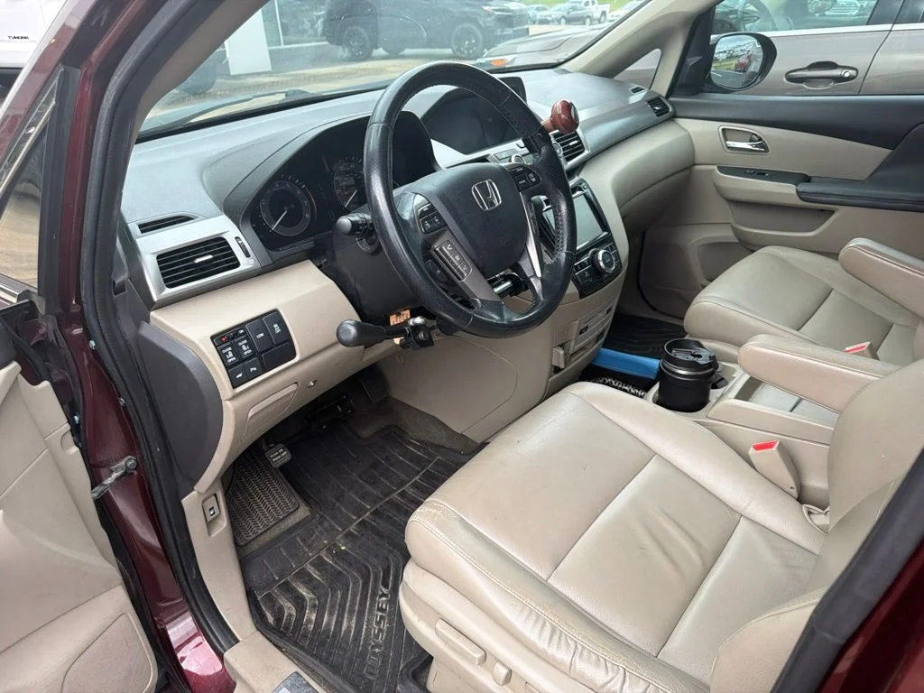 Used 2016  Honda Touring Elite image 4
