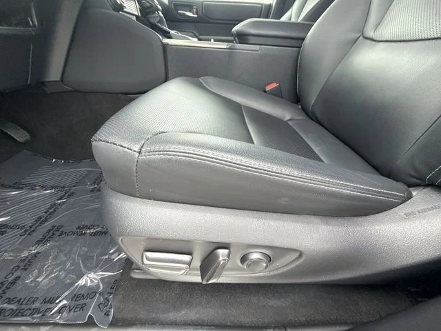 Used 2025 Brown Toyota Base image 12