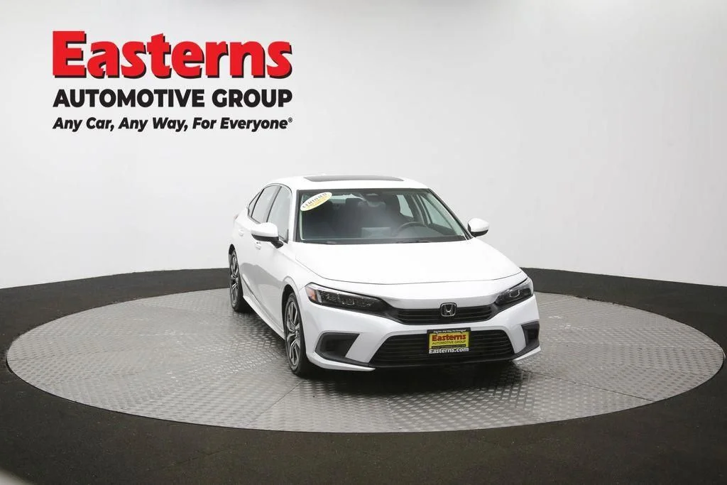Used 2023 White Honda EX image 53