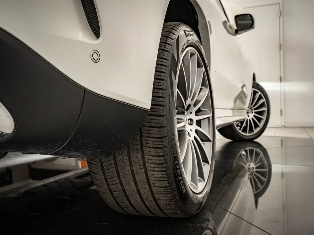Used 2024 Manufaktur Diamond White Metallic Mercedes-Benz GLE 350 image 54