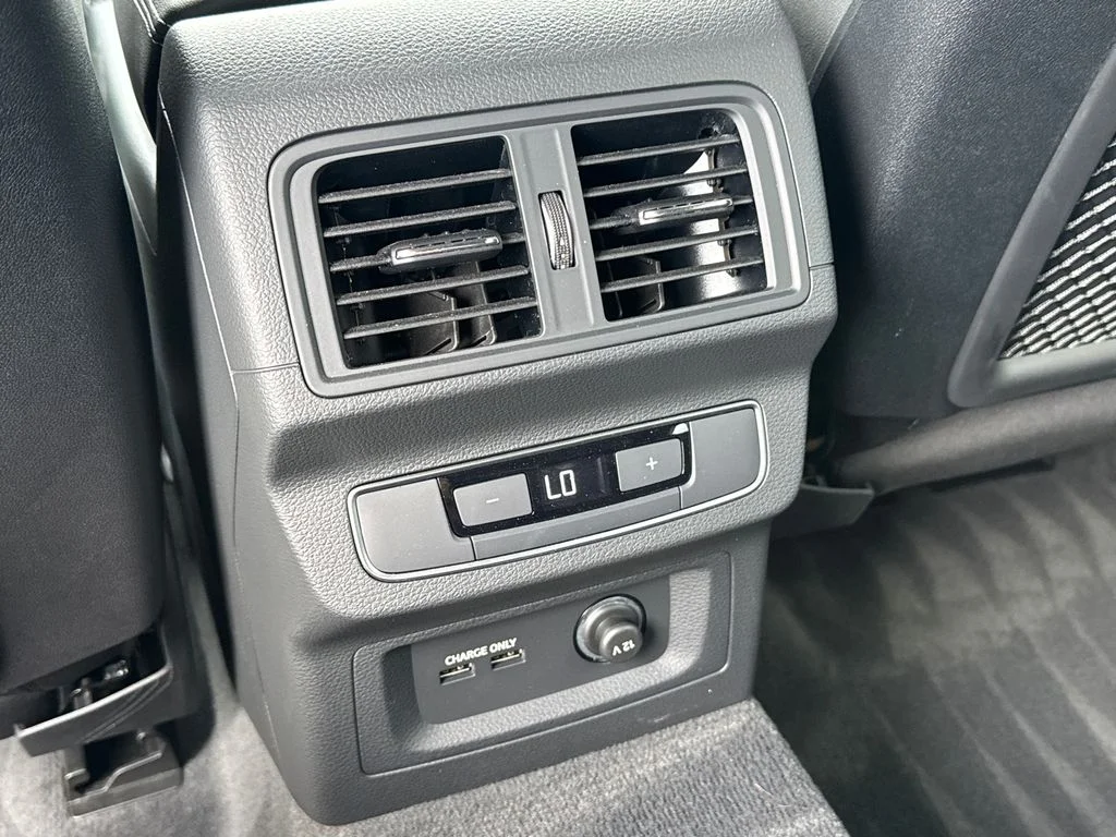 Used 2022  Audi Premium image 22