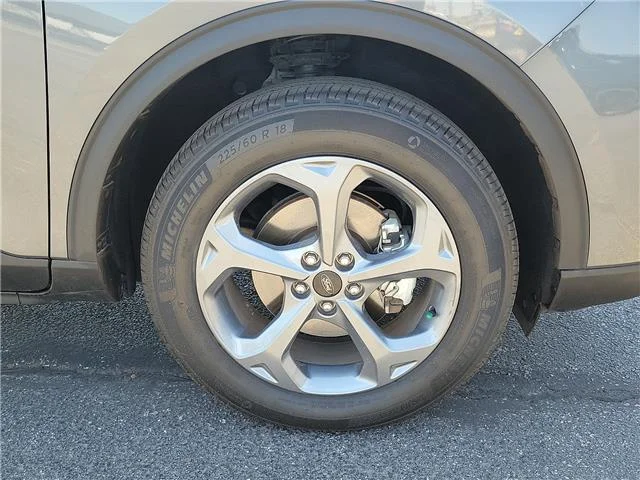 Used 2025 Carbonized Gray Metallic Ford ST-Line All-Wheel Drive image 6