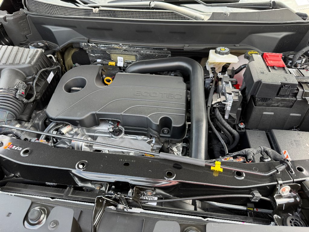2027 Chevrolet Equinox LT - Photo 13