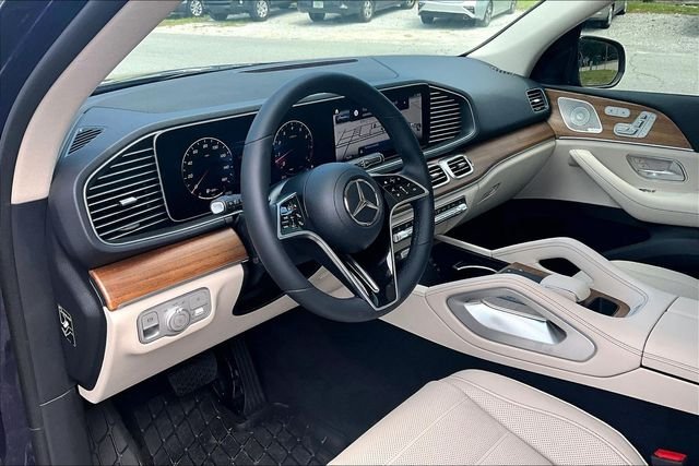 Used 2025 Blue Mercedes-Benz GLE 350 image 5