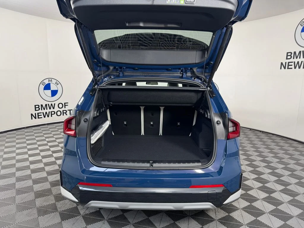 New 2026 Night Dusk Blue Metallic BMW xDrive28i image 19