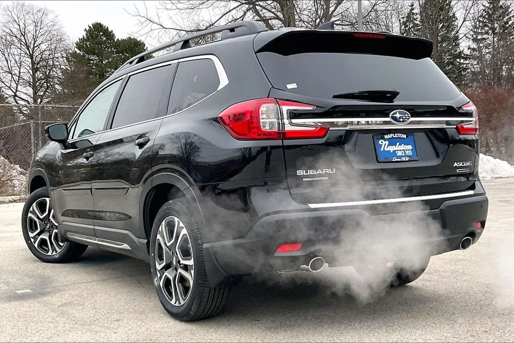 New 2026 CRYSTAL BLACK SILICA Subaru Limited 7-Passenger image 3