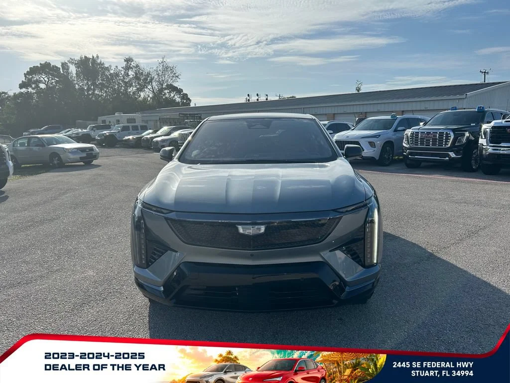 Used 2025 Cadillac OPTIQ Sport 2 with VIN 3GYK3GMR3SS139725 for sale in Titusville, FL