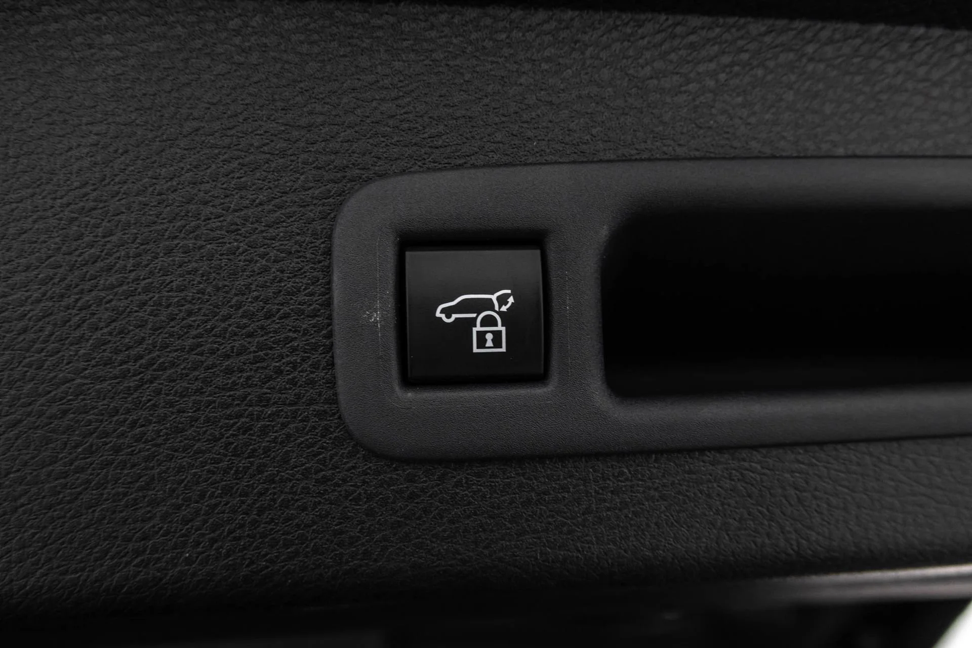 Used 2025 Blue Toyota Platinum image 41