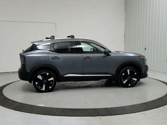 2026 Nissan KICKS SR - Photo 8