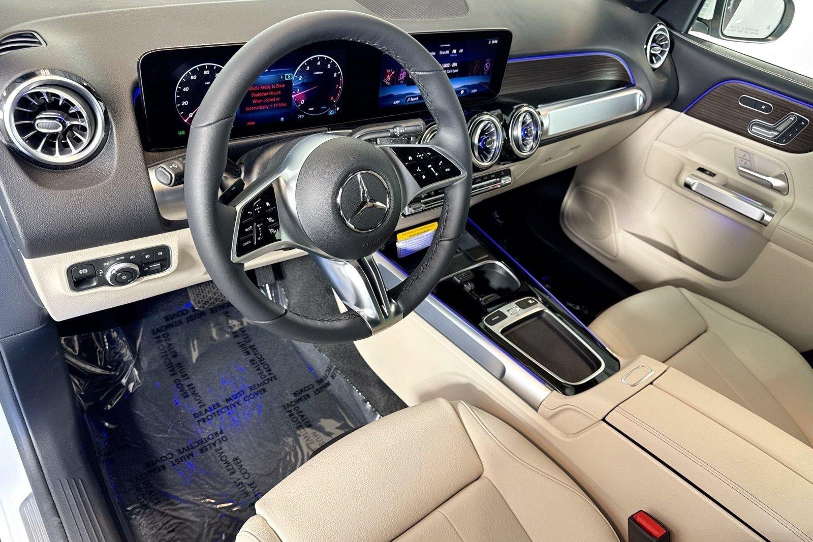 New 2026 Polar White Mercedes-Benz GLB 250 image 9