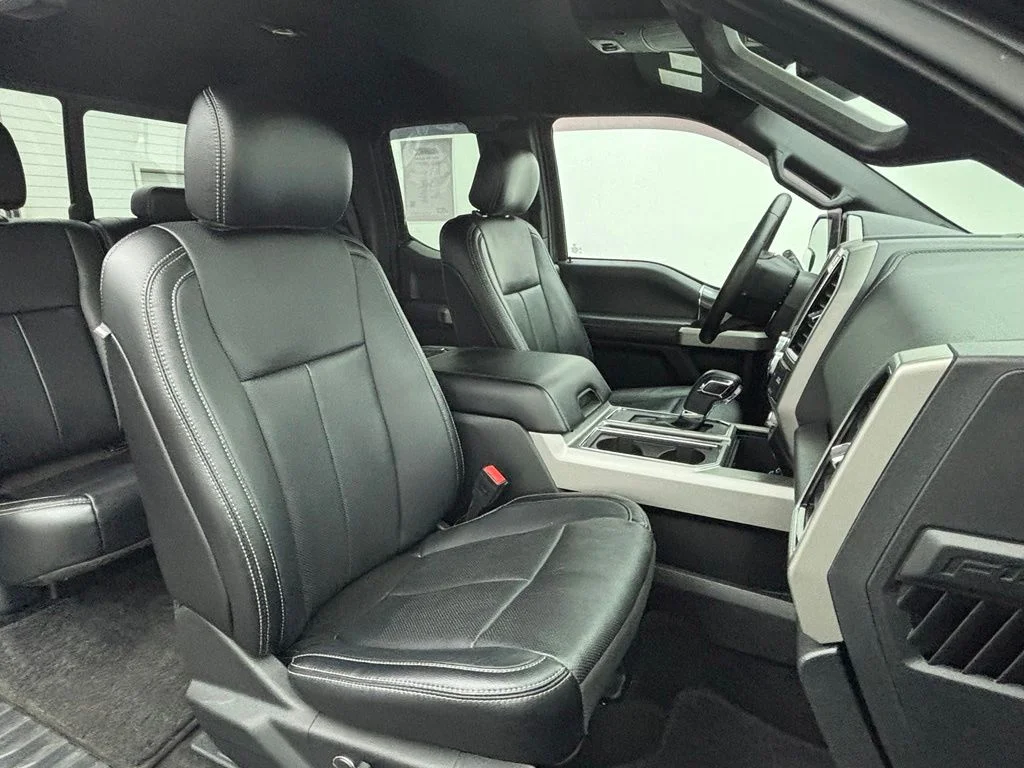 Used 2018 Gray Ford Lariat image 34