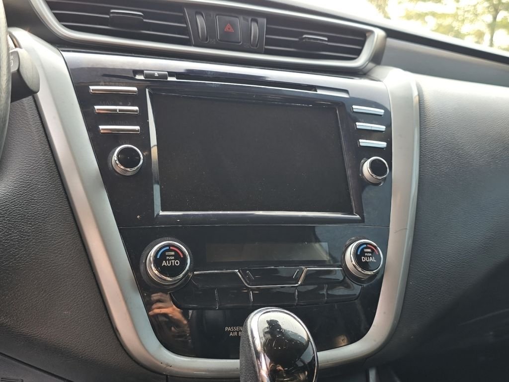 Used 2020 Gray Nissan SL image 21
