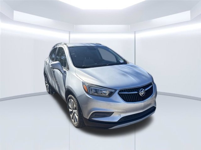 Used 2019 Silver Buick Preferred image 3