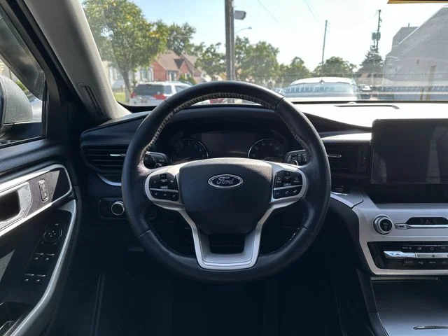 Used 2021 Black Metallic Ford XLT image 13