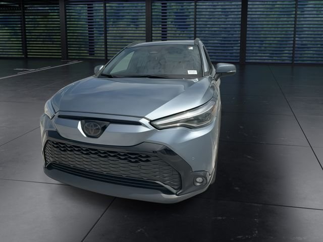 Used 2024  Toyota Hybrid XSE image 3