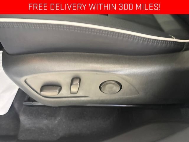 Certified Used 2025 White Frost Tricoat GMC Denali image 10