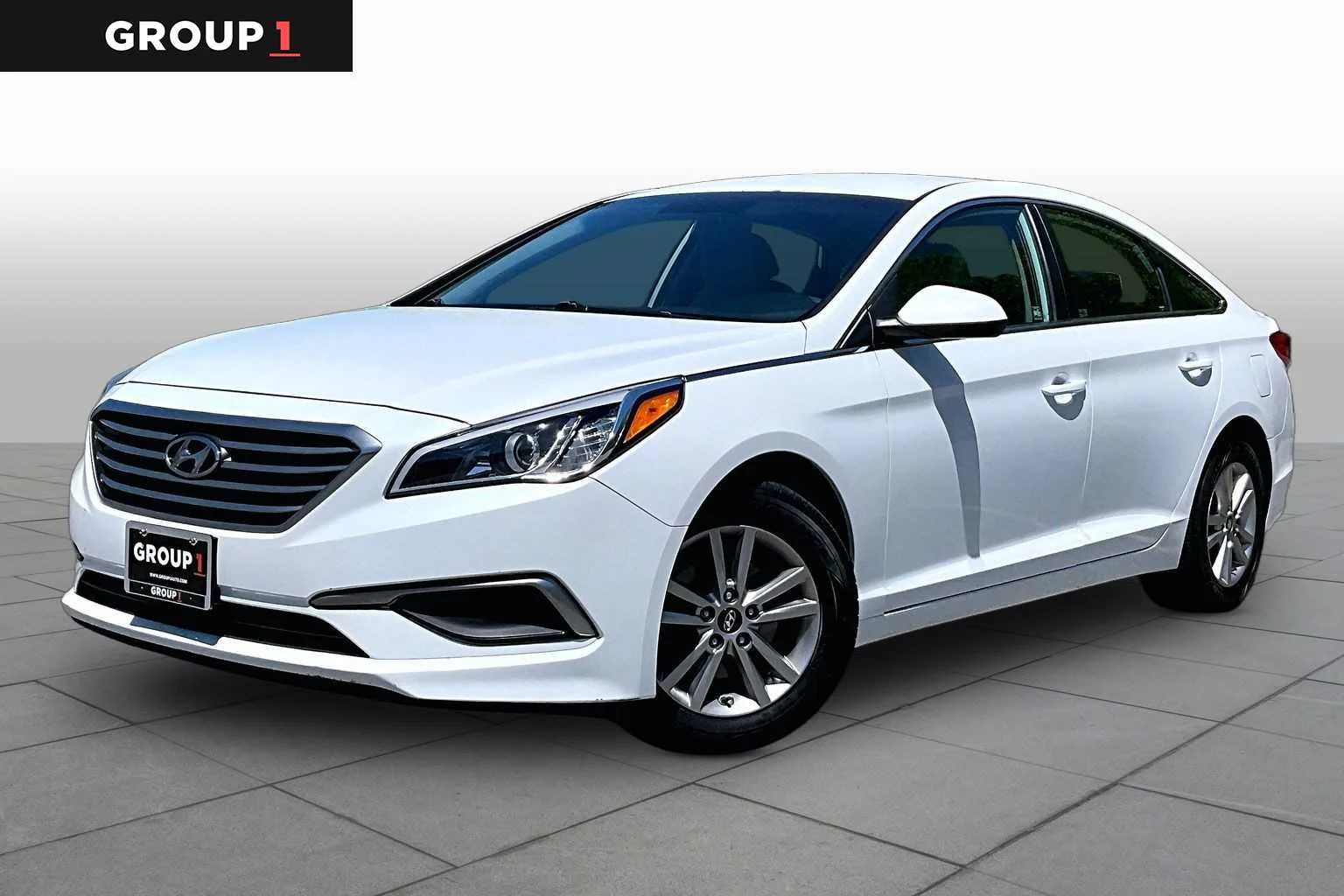 2016 Hyundai Sonata SE's photo