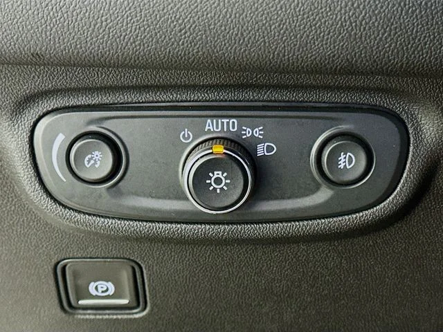 Certified Pre-Owned 2024 GMC Terrain SLT