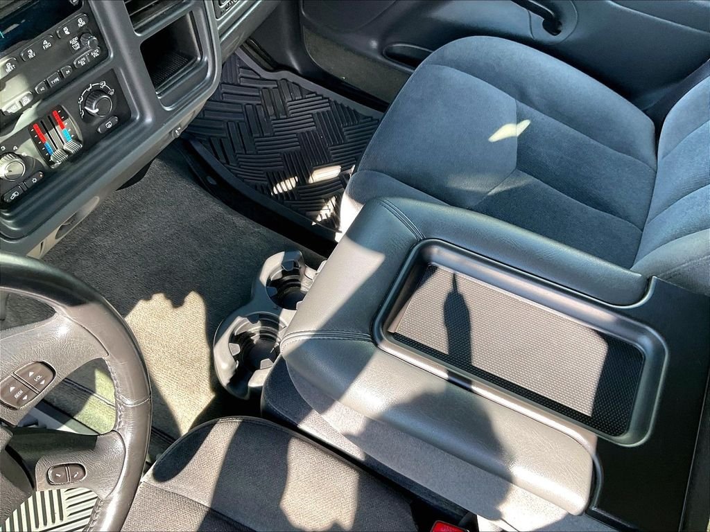 Used 2005 Silver Birch Metallic GMC SLE image 19