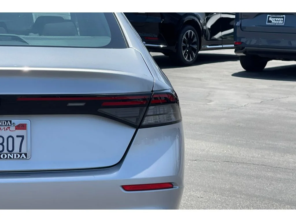 Used 2024 Solar Silver Metallic Honda LX image 16
