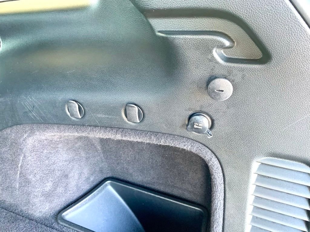 Used 2019 Black Jeep Limited image 23