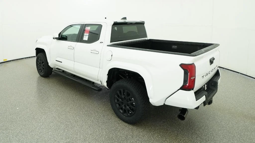 New 2026 Ice Cap Toyota SR5 image 9