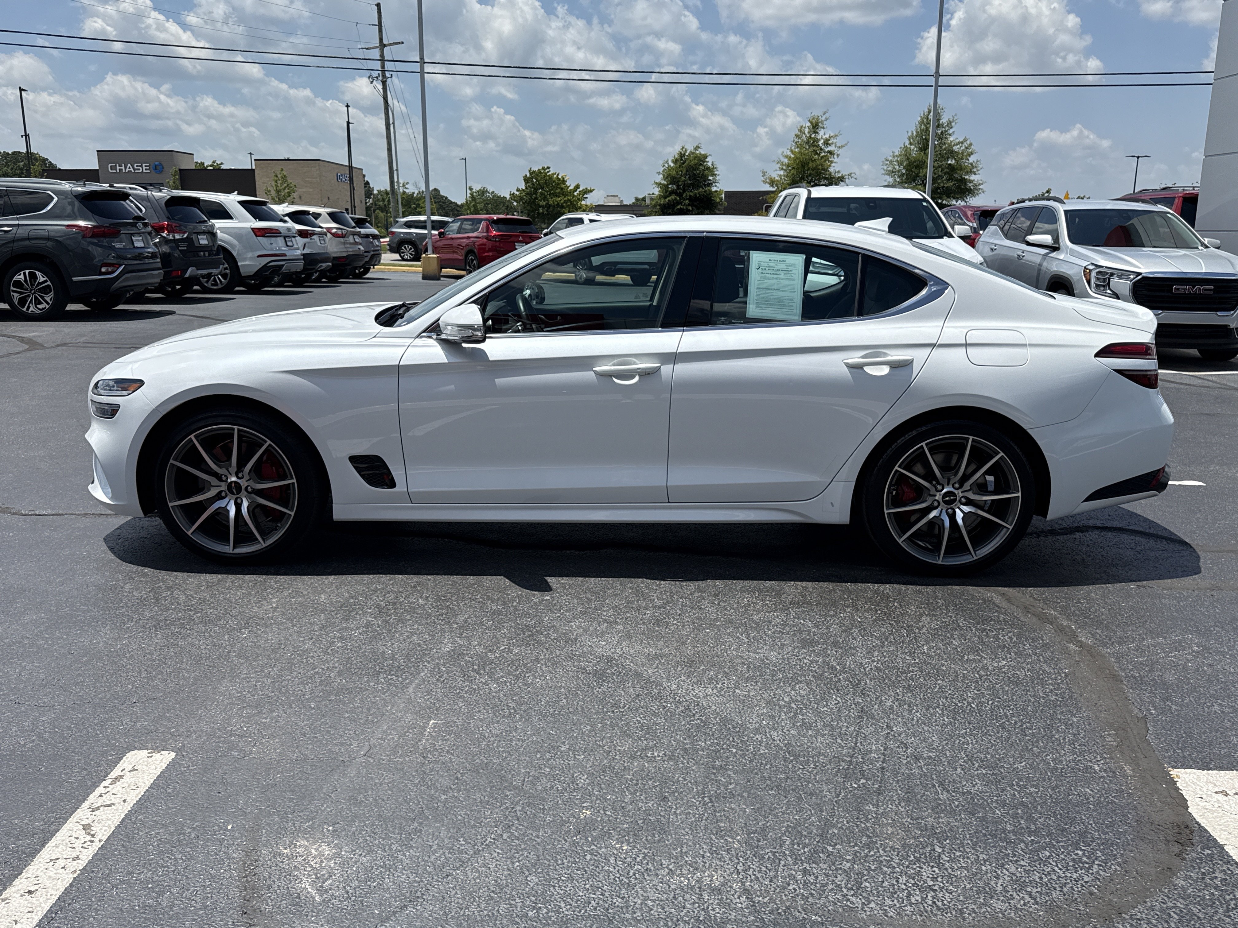 2025 GENESIS G70 Standard - Photo 10