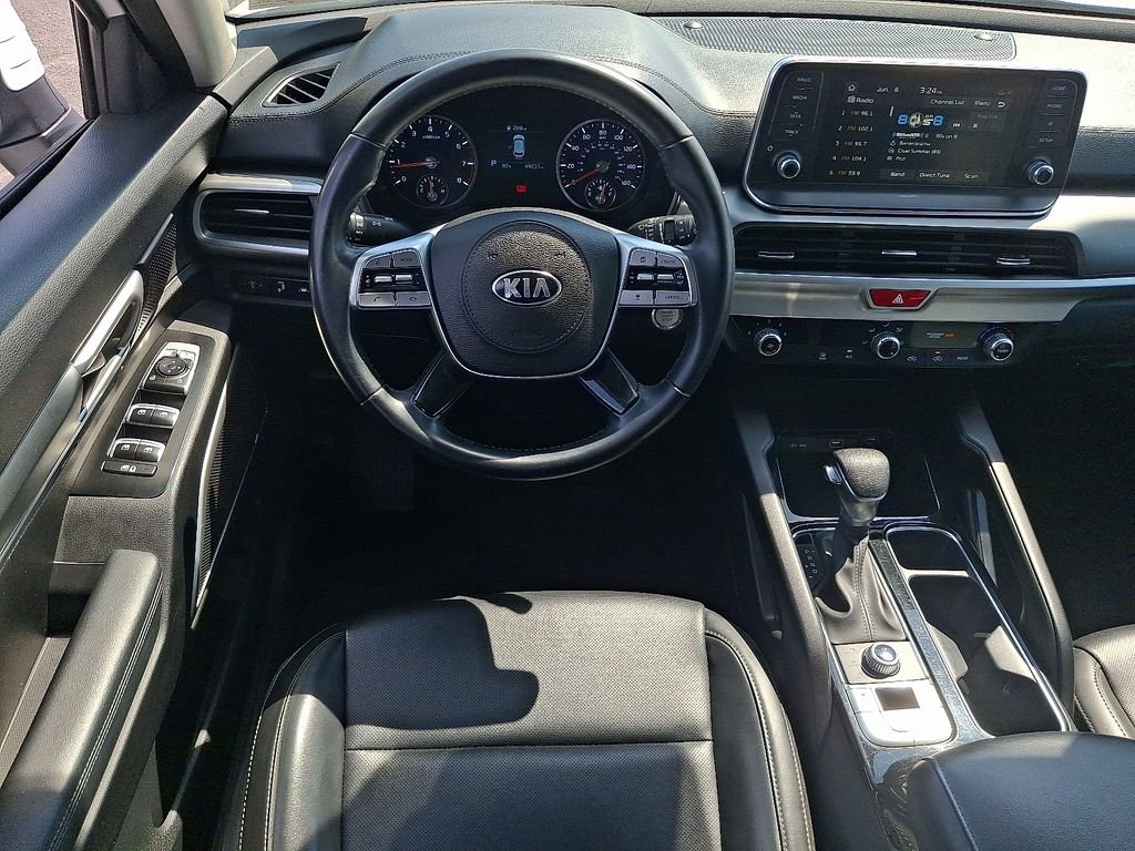 Certified Used 2021 White Kia LX image 14