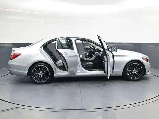 Used 2020  Mercedes-Benz C 300 image 41