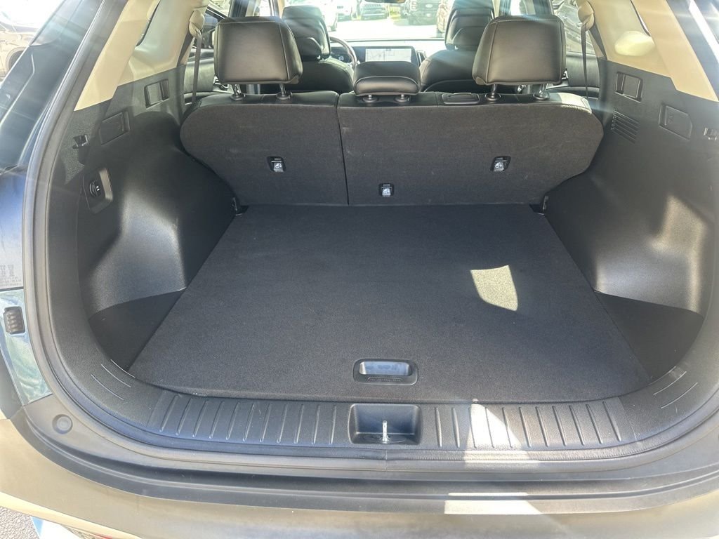 Used 2024 Blue Kia EX image 28