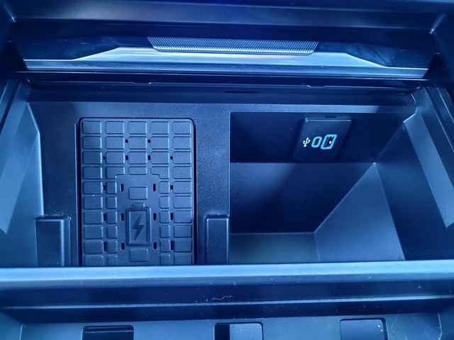 Used 2026  Ford Platinum image 20