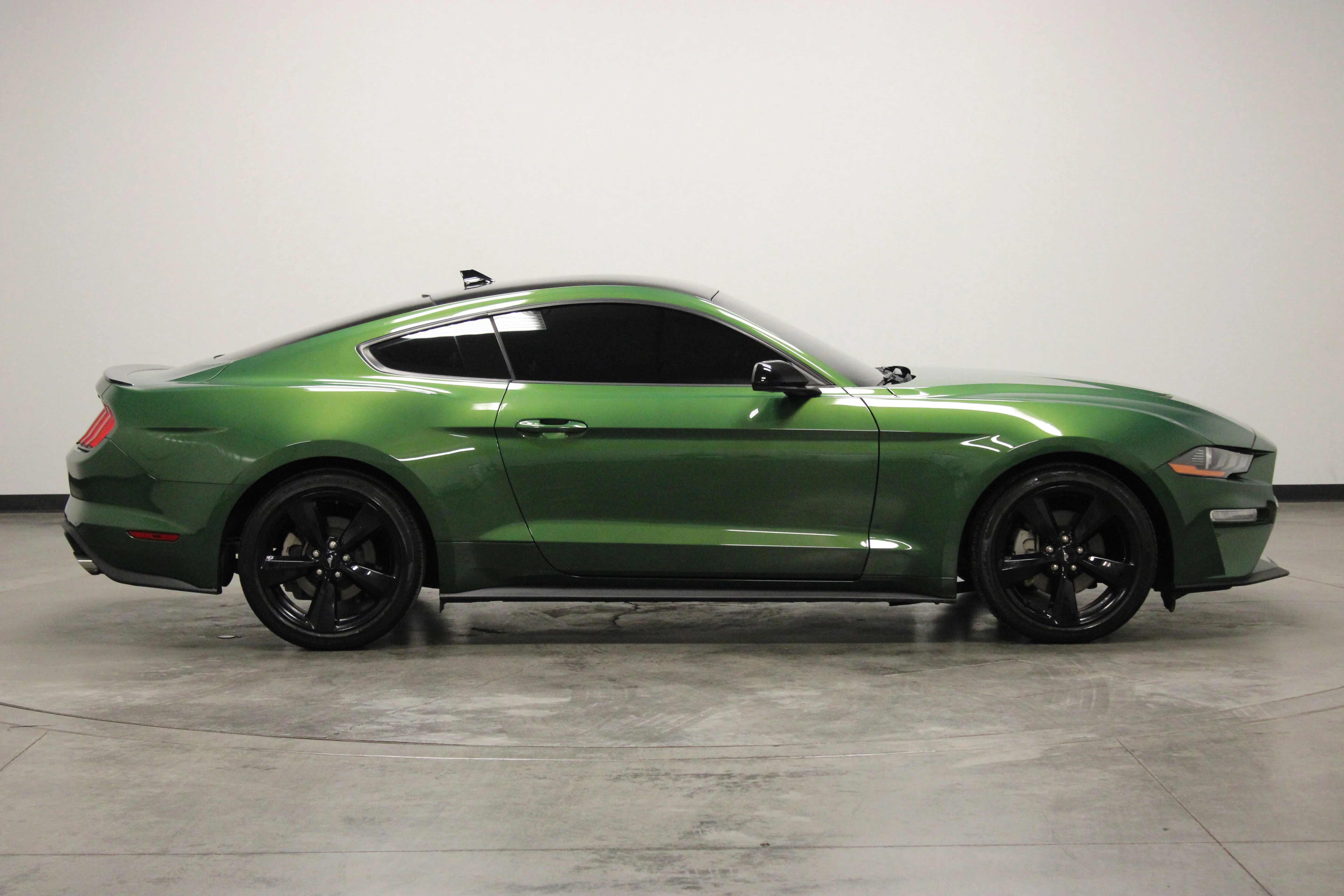 Used 2022 Green Metallic Ford EcoBoost image 9