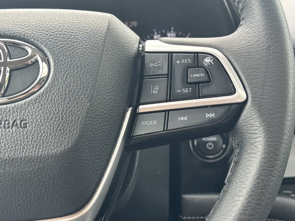 Used 2026 Black Toyota XLE image 21