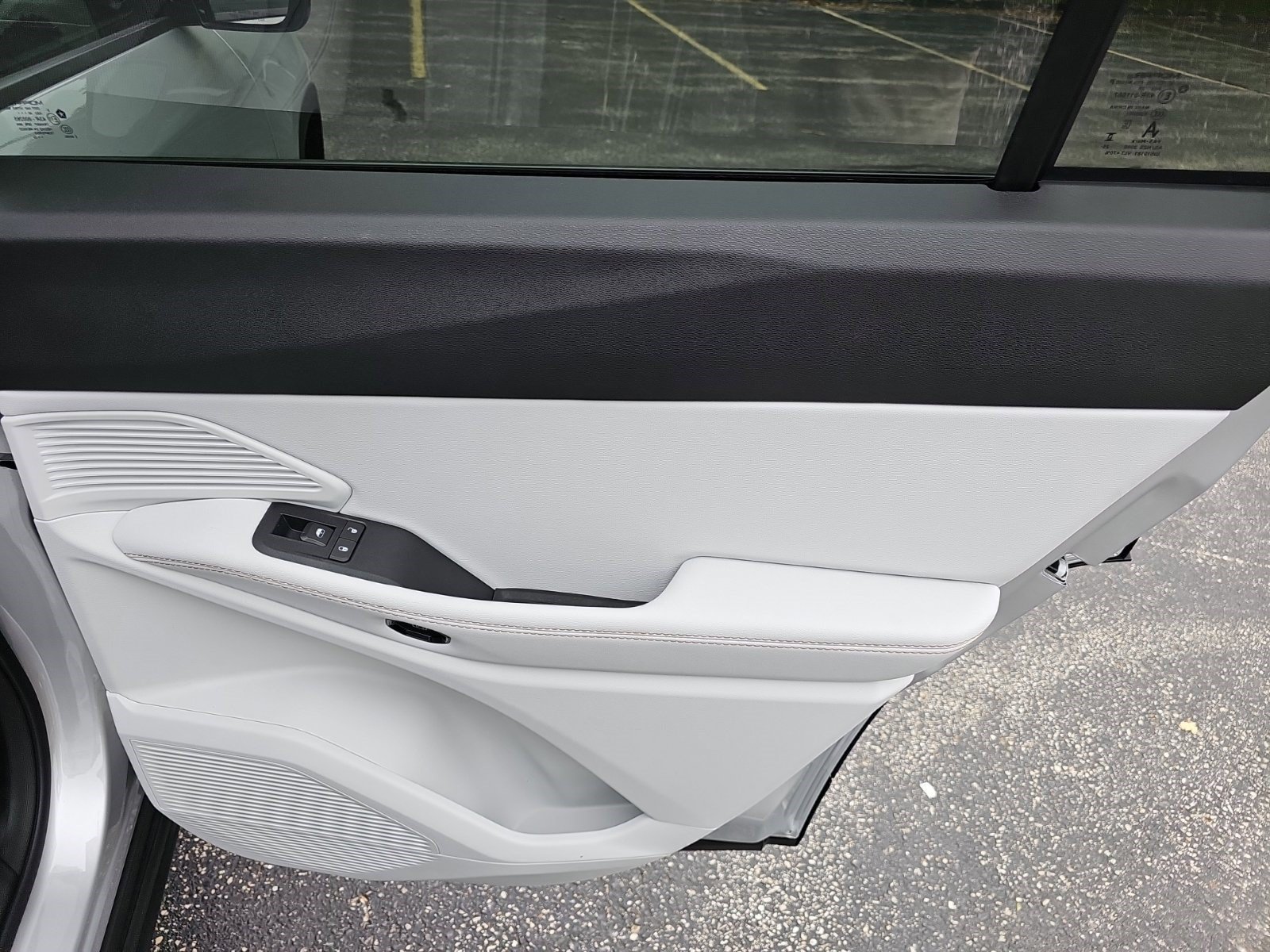 New 2026 Silver Zynith Clearcoat Jeep Limited image 16