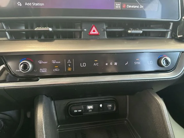 Used 2023 White Kia EX image 18