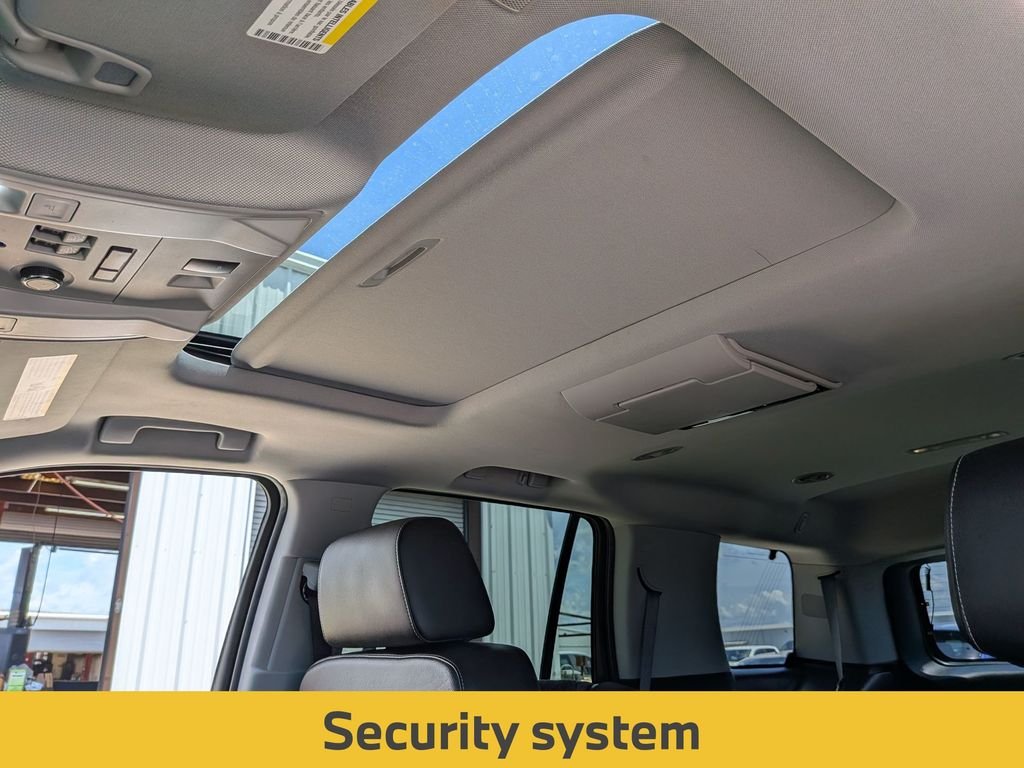 Used 2018 Black Chevrolet Premier image 18