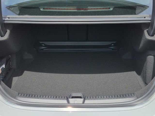 New 2026 MANUFAKTUR Alpine Grey Mercedes-Benz E 350 image 45