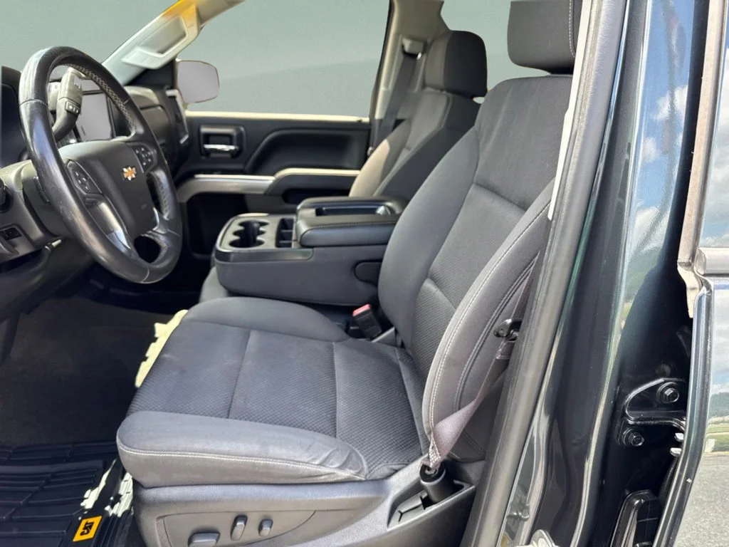 Used 2017 Graphite Metallic Chevrolet LT image 11