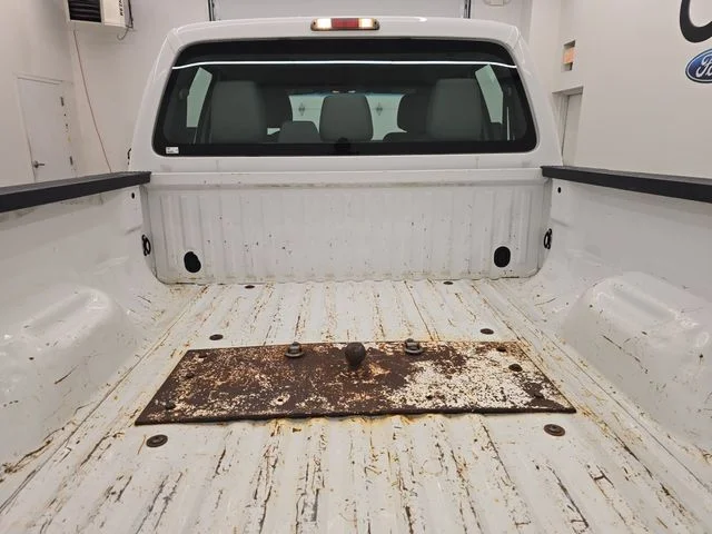 Used 2011 Oxford White Ford XL image 15